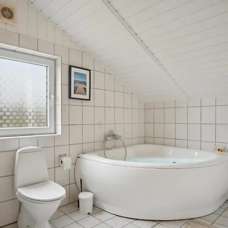 Сasa de vacaciones Bonita Casa En Hejls Con Sauna *