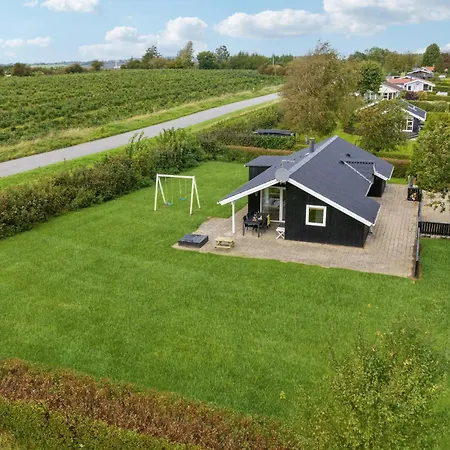Ferienhaus Cozy In With Kitchen Hejls
