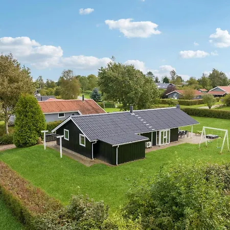 Bonita Casa En Hejls Con Sauna Сasa de vacaciones