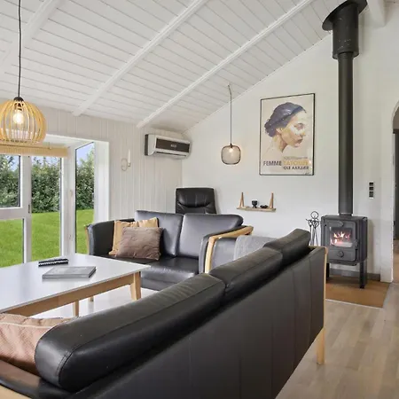 Сasa de vacaciones Bonita Casa En Hejls Con Sauna