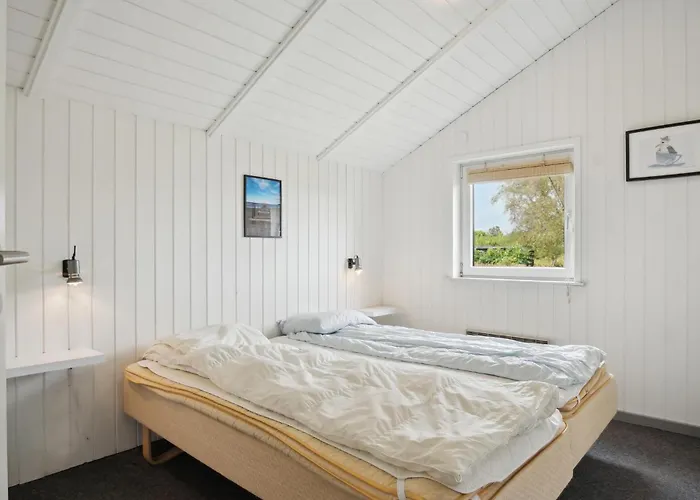 Semesterbostad Hasselvaenget X